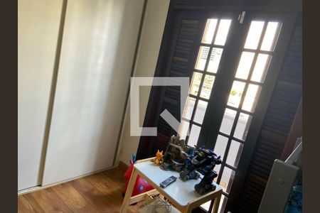 Casa à venda com 260m², 3 quartos e 4 vagas