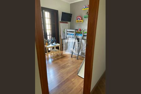 Casa à venda com 260m², 3 quartos e 4 vagas