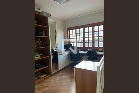 Casa à venda com 260m², 3 quartos e 4 vagas