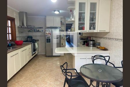 Casa à venda com 260m², 3 quartos e 4 vagas