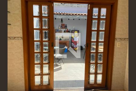 Casa à venda com 260m², 3 quartos e 4 vagas