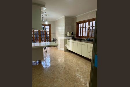 Casa à venda com 260m², 3 quartos e 4 vagas
