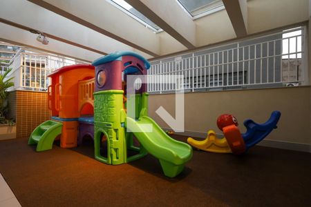 Apartamento à venda com 152m², 3 quartos e 3 vagas Apartamento à venda com 152m², 3 quartos e 3 vagasÁrea comum - Playground