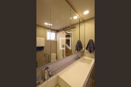 Apartamento à venda com 152m², 3 quartos e 3 vagas Apartamento à venda com 152m², 3 quartos e 3 vagasBanheiro da Suíte 3