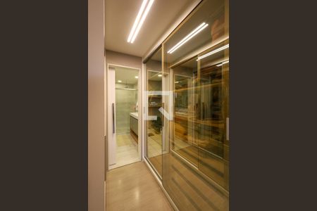 Apartamento à venda com 152m², 3 quartos e 3 vagas Apartamento à venda com 152m², 3 quartos e 3 vagasCloset da suíte 3