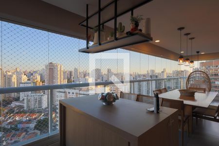 Apartamento à venda com 152m², 3 quartos e 3 vagas Apartamento à venda com 152m², 3 quartos e 3 vagasSacada Gourmet