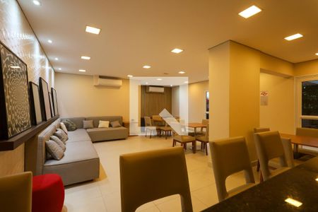 Apartamento à venda com 152m², 3 quartos e 3 vagas Apartamento à venda com 152m², 3 quartos e 3 vagasÁrea comum - Salão de festas