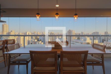 Apartamento à venda com 152m², 3 quartos e 3 vagas Apartamento à venda com 152m², 3 quartos e 3 vagasSacada Gourmet