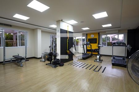 Apartamento à venda com 152m², 3 quartos e 3 vagas Apartamento à venda com 152m², 3 quartos e 3 vagasÁrea comum - Academia