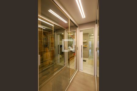 Apartamento à venda com 152m², 3 quartos e 3 vagas Apartamento à venda com 152m², 3 quartos e 3 vagasCloset da suíte 3