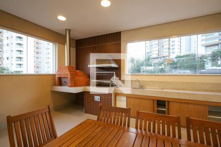 Apartamento à venda com 152m², 3 quartos e 3 vagas Apartamento à venda com 152m², 3 quartos e 3 vagasÁrea comum - Churrasqueira