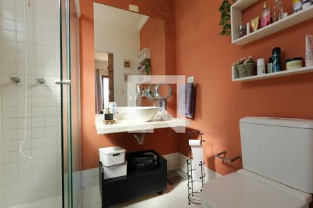 Casa à venda com 310m², 3 quartos e 2 vagasBanheiro Suite 2