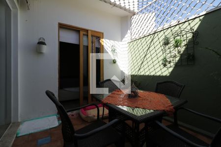 Casa à venda com 310m², 3 quartos e 2 vagasJardim de Inverno