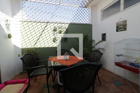 Casa à venda com 310m², 3 quartos e 2 vagasJardim de Inverno
