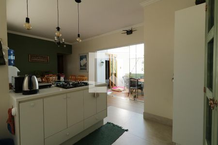 Casa à venda com 310m², 3 quartos e 2 vagasCozinha