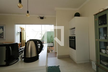 Casa à venda com 310m², 3 quartos e 2 vagasCozinha