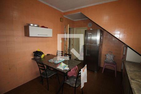 Casa à venda com 122m², 2 quartos e 2 vagasCozinha