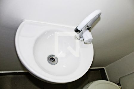 Lavabo de casa à venda com 2 quartos, 120m² em Itaquera, São Paulo