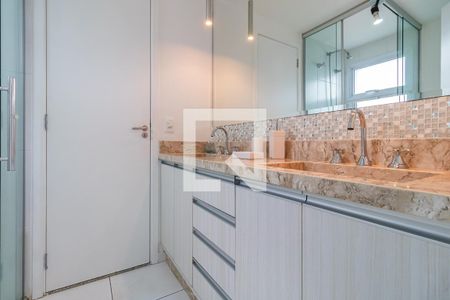 Apartamento à venda com 82m², 2 quartos e 2 vagasBanheiro da Suíte 1