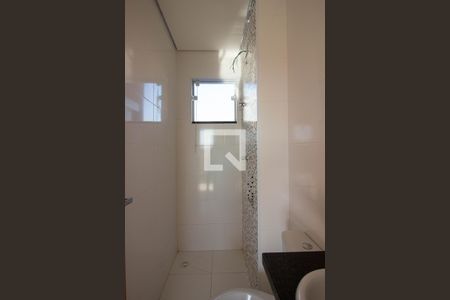 Apartamento à venda com 45m², 2 quartos e sem vaga Apartamento à venda com 45m², 2 quartos e sem vagaBanheiro