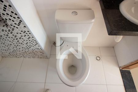 Apartamento à venda com 45m², 2 quartos e sem vaga Apartamento à venda com 45m², 2 quartos e sem vagaBanheiro