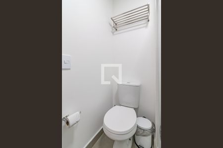 Banheiro de apartamento à venda com 1 quarto, 25m² em Cerqueira César, São Paulo