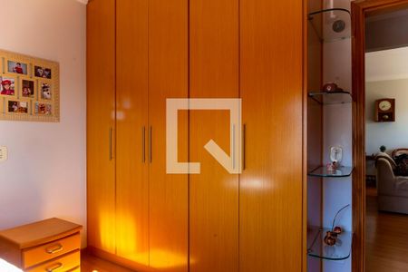 Apartamento à venda com 73m², 2 quartos e 2 vagasQuarto 