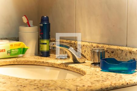 Apartamento à venda com 73m², 2 quartos e 2 vagasBanheiro Detalhe