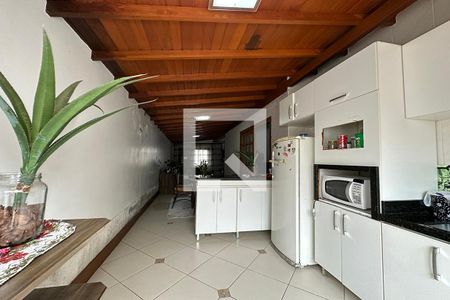 Casa à venda com 150m², 3 quartos e 2 vagasCozinha