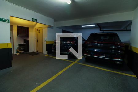 Apartamento à venda com 126m², 3 quartos e 3 vagas Apartamento à venda com 126m², 3 quartos e 3 vagasGaragem