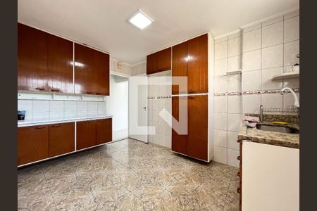 Apartamento à venda com 106m², 2 quartos e 2 vagas Apartamento à venda com 106m², 2 quartos e 2 vagasCozinha