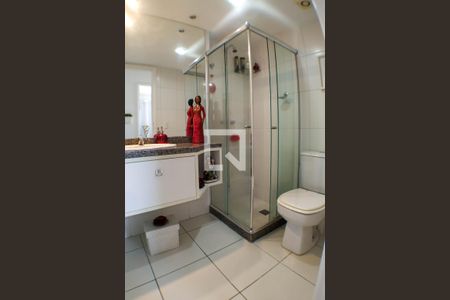 Apartamento à venda com 150m², 3 quartos e 2 vagas Apartamento à venda com 150m², 3 quartos e 2 vagasBanheiro Social