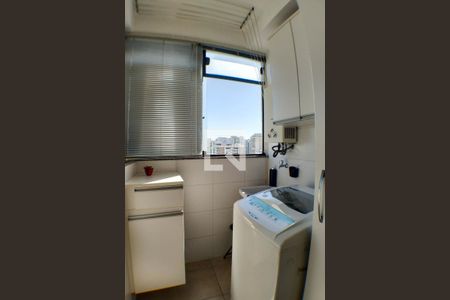 Apartamento à venda com 150m², 3 quartos e 2 vagas Apartamento à venda com 150m², 3 quartos e 2 vagasÁrea de Serviço