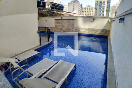 Apartamento à venda com 150m², 3 quartos e 2 vagas Apartamento à venda com 150m², 3 quartos e 2 vagasÁrea comum - Piscina
