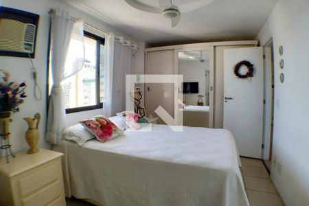 Apartamento à venda com 150m², 3 quartos e 2 vagas Apartamento à venda com 150m², 3 quartos e 2 vagasSuíte