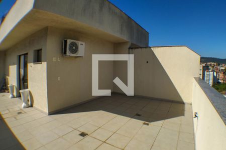 Apartamento à venda com 150m², 3 quartos e 2 vagas Apartamento à venda com 150m², 3 quartos e 2 vagasCobertura