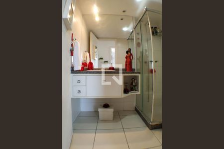 Apartamento à venda com 150m², 3 quartos e 2 vagas Apartamento à venda com 150m², 3 quartos e 2 vagasBanheiro Social