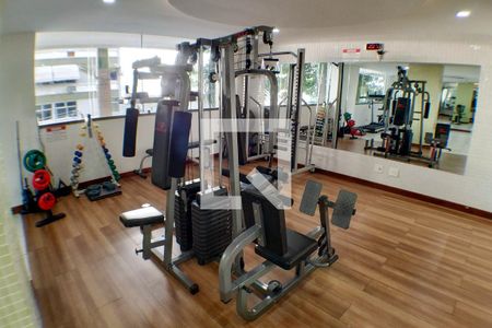 Apartamento à venda com 150m², 3 quartos e 2 vagas Apartamento à venda com 150m², 3 quartos e 2 vagasAcademia