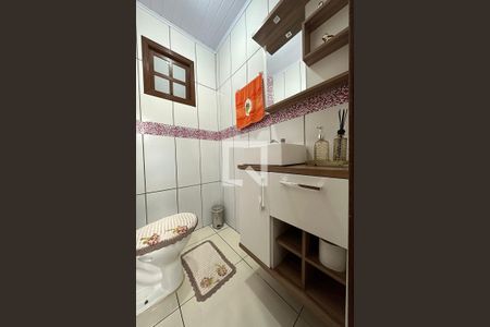 Casa à venda com 120m², 4 quartos e 2 vagasBanheiro