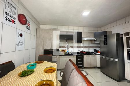 Casa à venda com 120m², 4 quartos e 2 vagasCozinha 2 