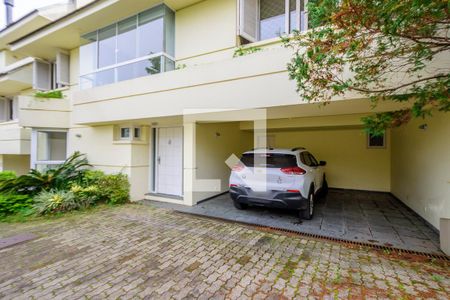 Casa à venda com 290m², 3 quartos e 2 vagas Casa à venda com 290m², 3 quartos e 2 vagasFachada