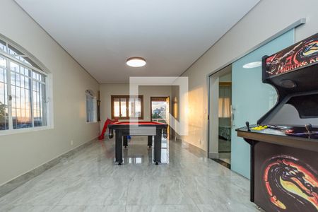 Casa à venda com 450m², 6 quartos e 4 vagasSala 2 - Jogos 