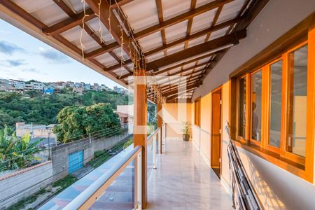 Casa à venda com 450m², 6 quartos e 4 vagasVaranda da Sala 2