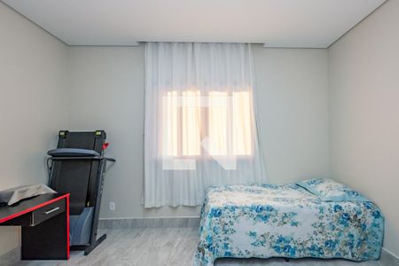 Casa à venda com 450m², 6 quartos e 4 vagasQuarto 6