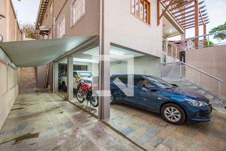 Casa à venda com 450m², 6 quartos e 4 vagasGaragem