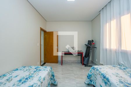 Casa à venda com 450m², 6 quartos e 4 vagasQuarto 6