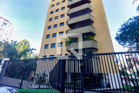 Apartamento à venda com 320m², 6 quartos e 5 vagas Apartamento à venda com 320m², 6 quartos e 5 vagasFachada do Prédio