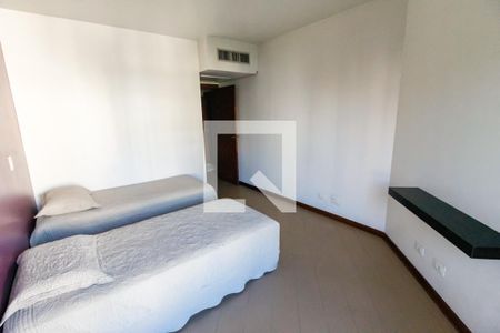 Apartamento à venda com 320m², 6 quartos e 5 vagas Apartamento à venda com 320m², 6 quartos e 5 vagasSuíte 1
