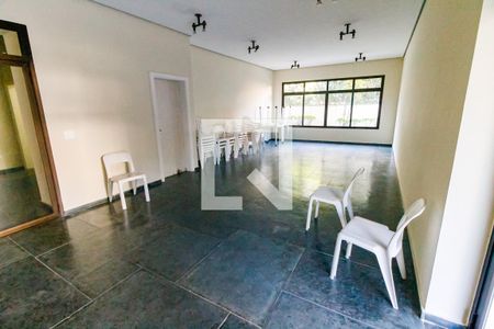 Apartamento à venda com 320m², 6 quartos e 5 vagas Apartamento à venda com 320m², 6 quartos e 5 vagasÁrea comum - Salão de festas