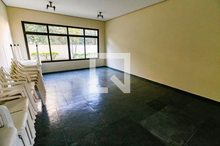 Apartamento à venda com 320m², 6 quartos e 5 vagas Apartamento à venda com 320m², 6 quartos e 5 vagasÁrea comum - Salão de festas